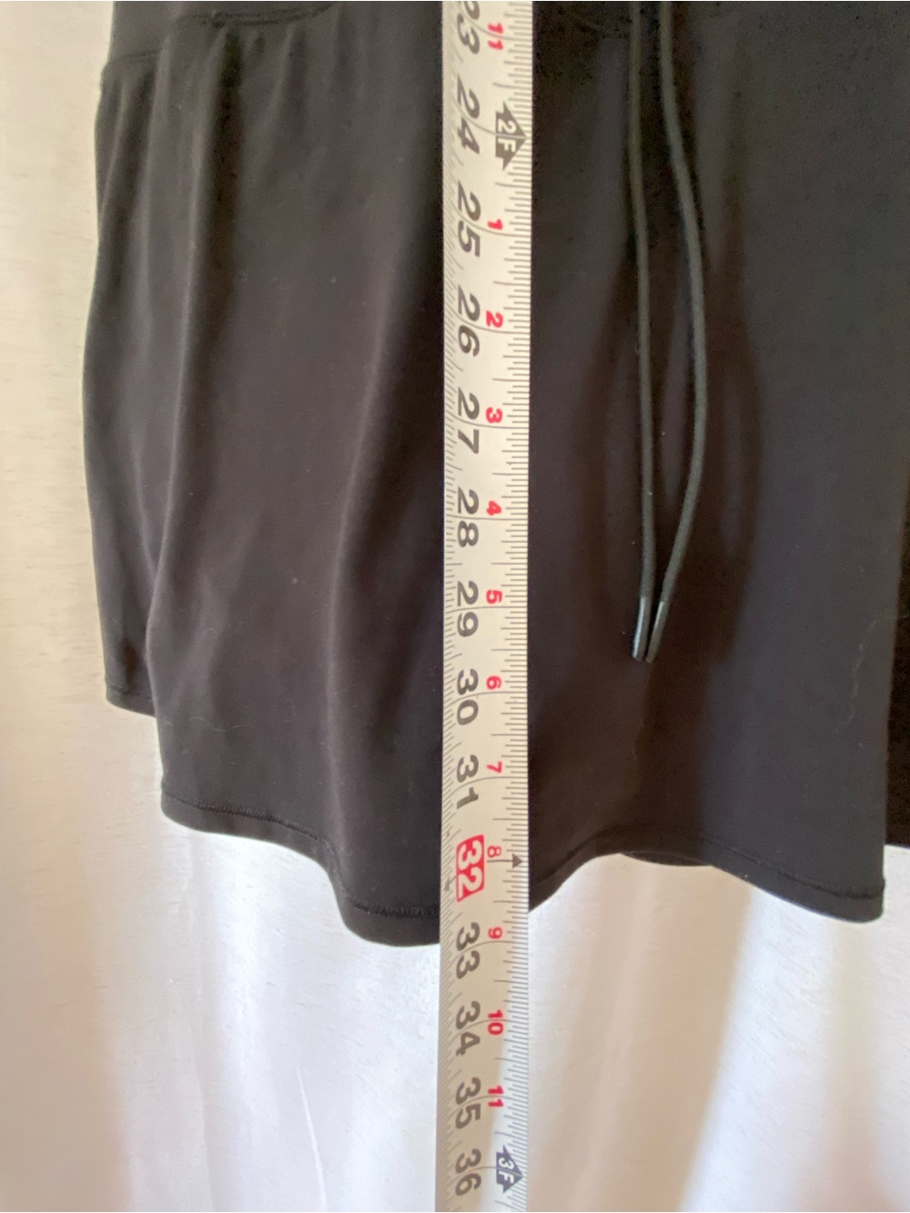 Vuori Daily Tennis Dress in Black Women’s Size Large Built in Shorts - Picture 9 of 13